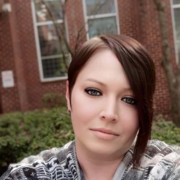 Meet your Posher, Sasheen - Picture 2 of 5